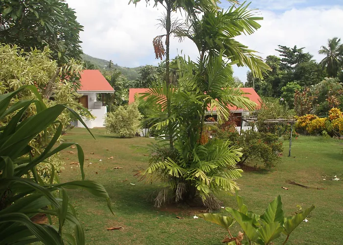 Daniella's Bed & Breakfast 3*